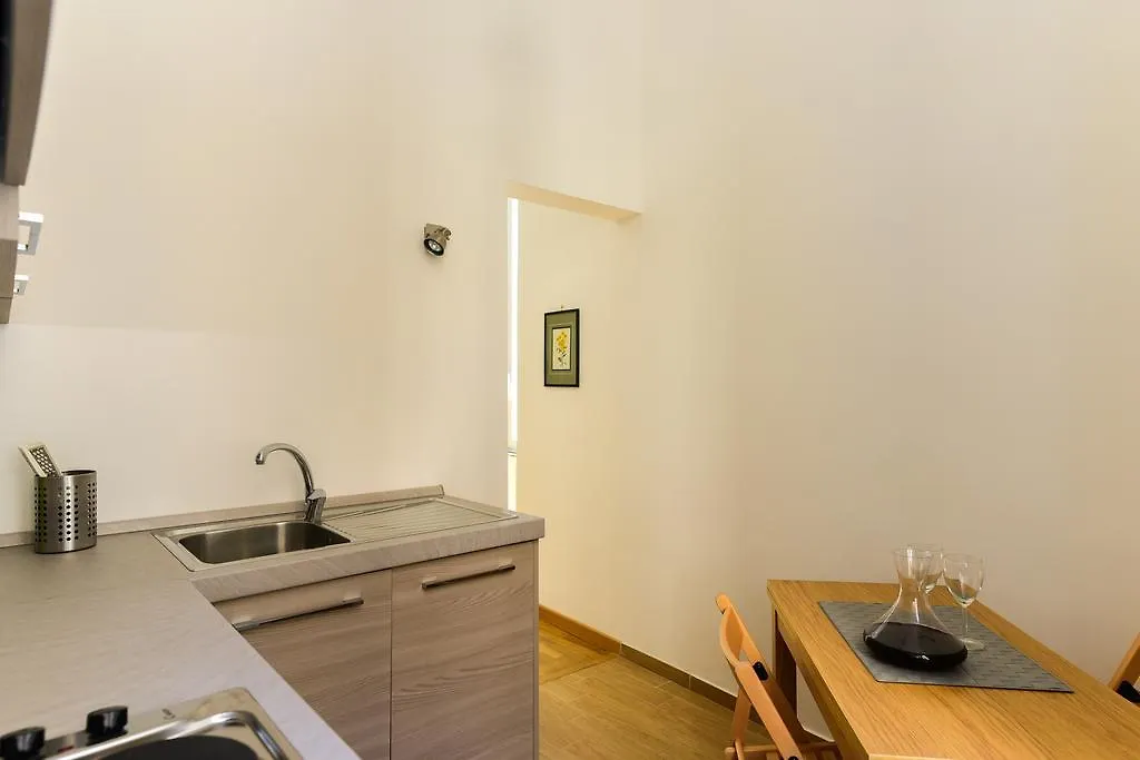 Cs Cosy Termini Studio Apartment Rome